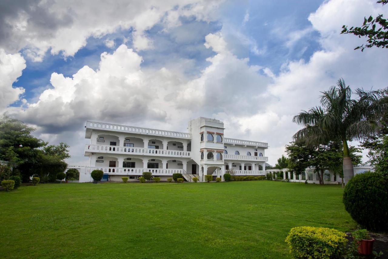 Narayan Niwas Resort Ranakpur Exterior photo